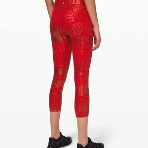 Like new! Lululemon Wunder Under High-Rise Crop 23" *Full-On Luxtreme Manifesto